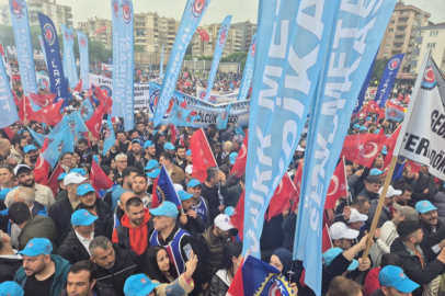 1 Mayıs Emek ve Dayanışma Günü Bursa'da Coşkuyla Kutlandı