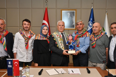 Bursa Büyükşehir Belediye Başkanı Mustafa Bozbey, hemşehri dernekleriyle buluştu..