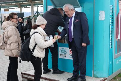 Nilüfer'de Başkan Özdemir öğrencilerin içini ısıtıyor
