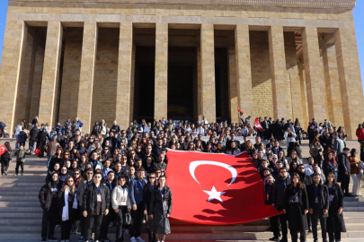 6,5 milyonu aşkın kişi Ata'nın huzuruna çıktı