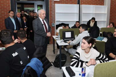 Nilüfer’de finallere hazırlanan öğrencilere çorba ikramı