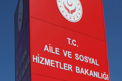 O görüntülere Bakanlık'tan açıklama... Babaya gözaltı, çocuklar devlet korumasında!