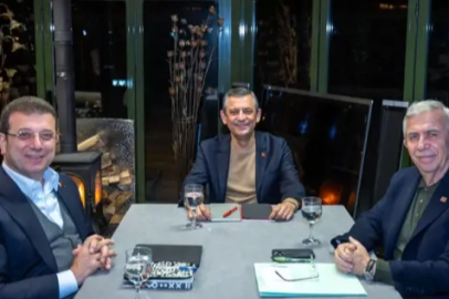 Özgür Özel ve Mansur Yavaş'tan 'gözaltı' yorumu: Darbe girişimidir!