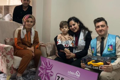 LÖSEV’den lösemi ve kanserle mücadele eden çocuklara yardım çeki