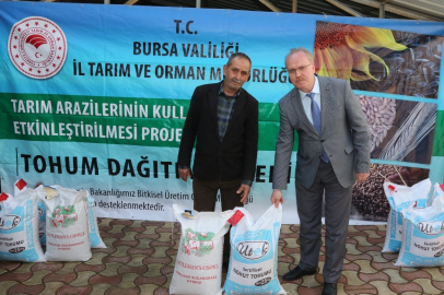 Mustafakemalpaşalı üreticilere nohut ve sorgum tohumu desteği