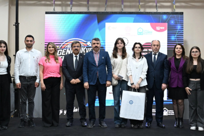 Bursalı gençler Yıldırım'da 'bayram' etti