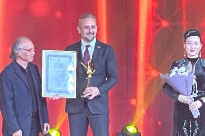 Bursa Devlet Tiyatrosu sezonu uluslararası zirveyle açtı