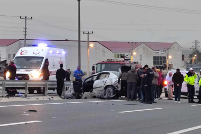 Köpeğe çarpmamak isterken bariyerlere girdi!