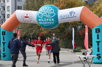 Nilüfer’de binden fazla öğrenci Cumhuriyet için koştu