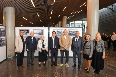 ‘Cumhuriyet ve Bursa’ Fotoğraf Sergisi Açıldı