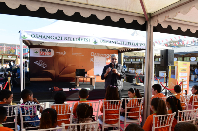 Yazarlar Okurlarıyla Osmangazi Kitap Fuarında Buluştu