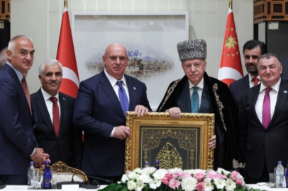 Cumhurbaşkanı Erdoğan, Ahıska Türkleri'ni ağırladı