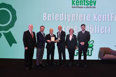 Bursa Büyükşehir’e ‘Akıllı Şehir’ ödülü