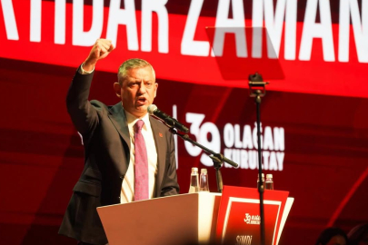 CHP'nin 39'uncu Kurultayı'nda Özgür Özel yeniden genel başkan seçildi