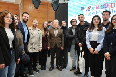 Bursa'da Başkan Bozbey, gençlerle geleceği konuştu
