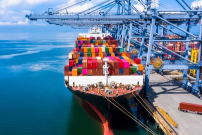 İhracat birim değeri yüzde 13 arttı... Aralık'ta ithalat hız kesti