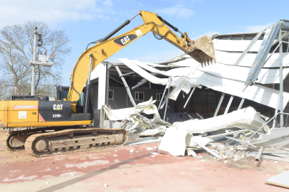 Nilüfer’de 3 noktada yıkım