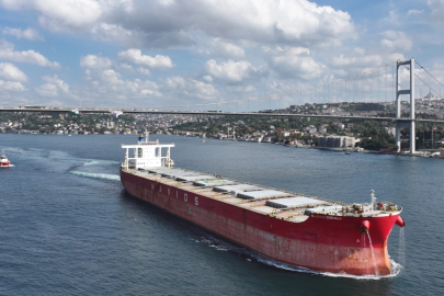 Türk boğazları 2025'te 85 binlik gemi trafiğini yönetti