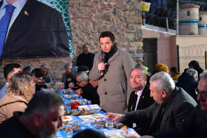 Başkan  Erkan Aydın Kiremitçi’de Vatandaşlarla İftar Yaptı