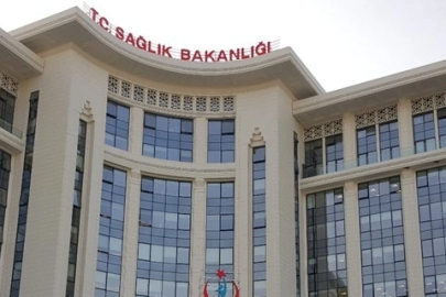 381 bin sağlık çalışanı bayram boyunca görev başında