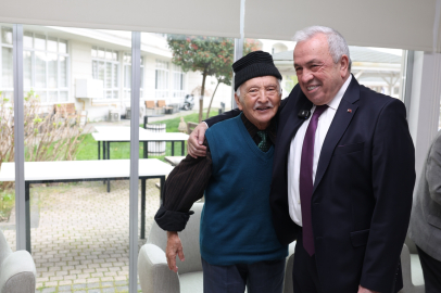 Başkan Şadi Özdemir’den vefa dolu ziyaret