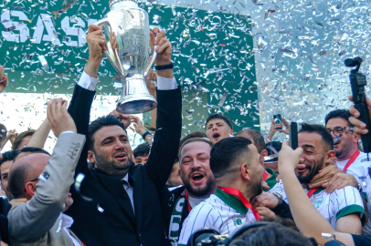 Bursaspor tarih yazdı... Kupasına kavuştu!