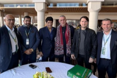 TFF Başkanı Hacıosmanoğlu ve Pakistanlı mevkidaşıyla bir araya geldi