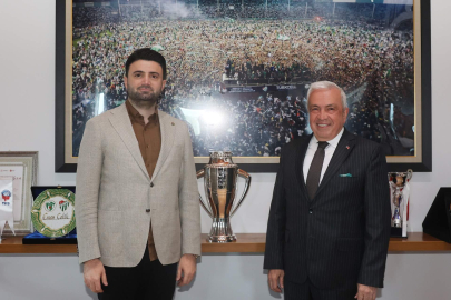 Başkan Şadi Özdemir’den Bursaspor’a tebrik ziyareti