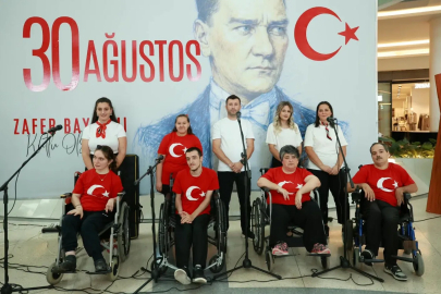 Osmangazi’de zafer türkülerle kutlandı
