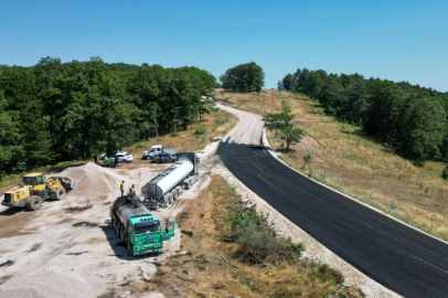 Büyükşehir, 3 ilçede 50 kilometrelik yolu yeniledi